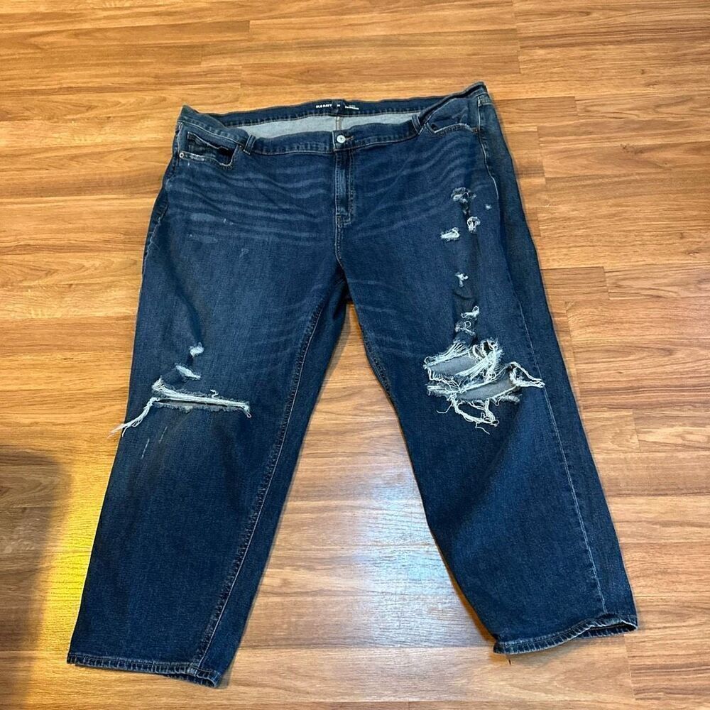 Old Navy Mid-rise Boyfriend jeans, ripped jeans Size 26